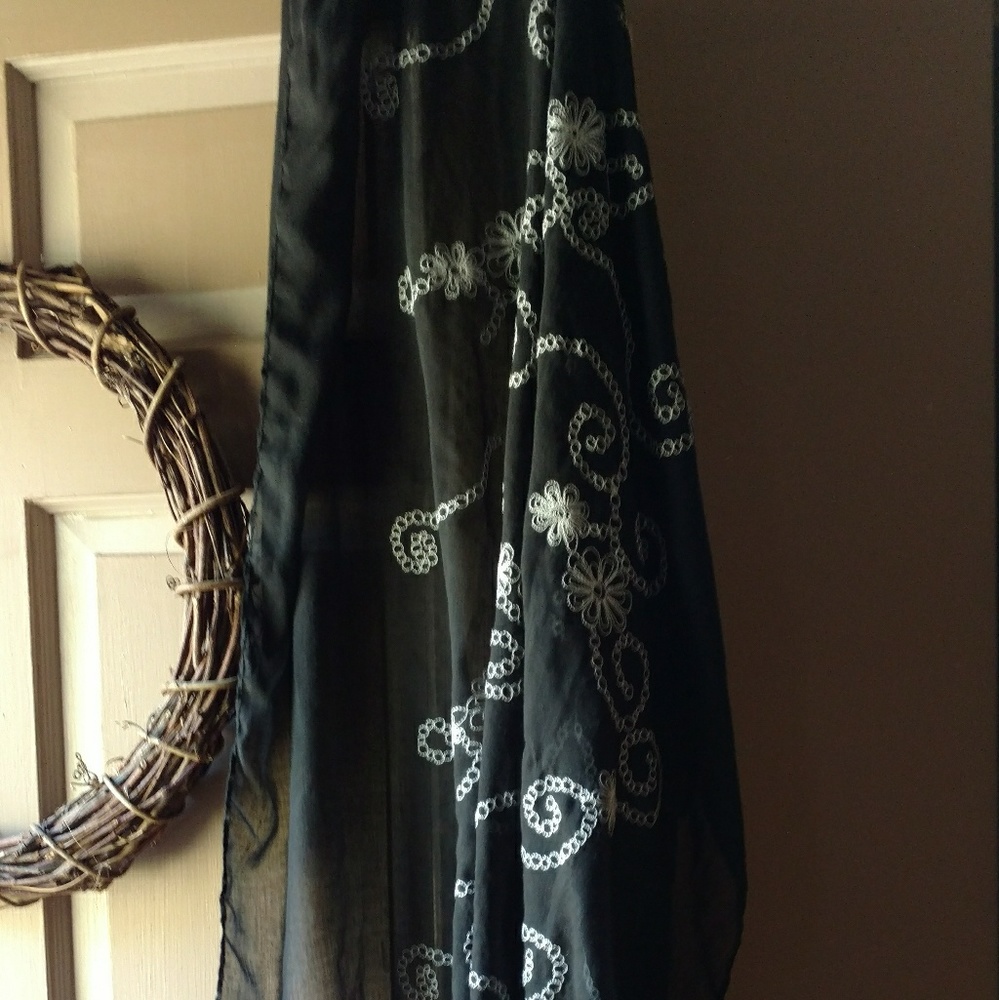 Scarf - Picture 2 of 2